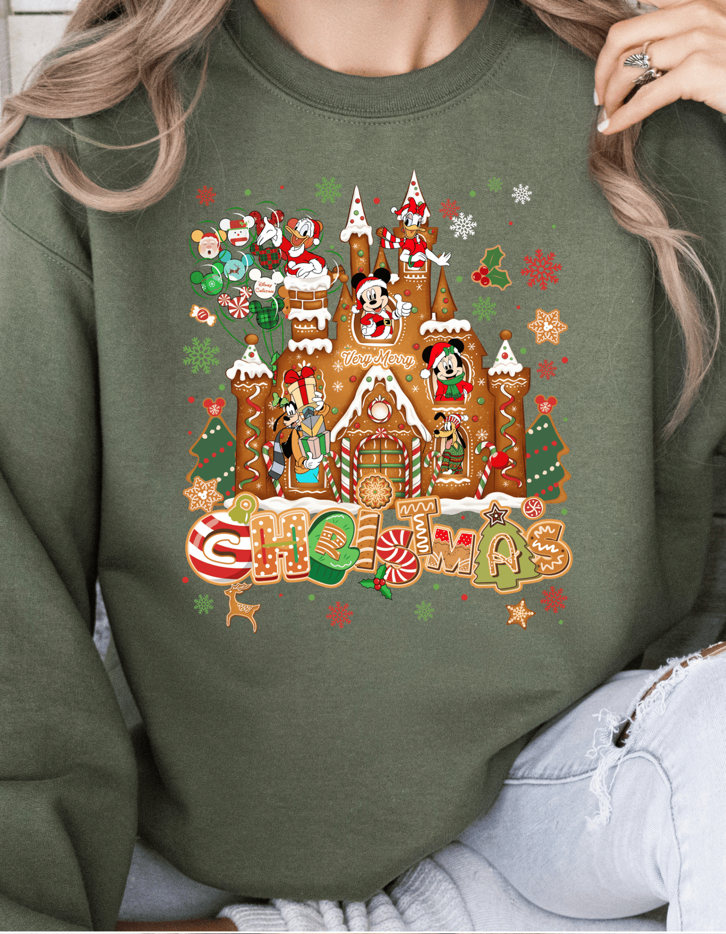 GINGERBREAD HOUSE CREWNECK